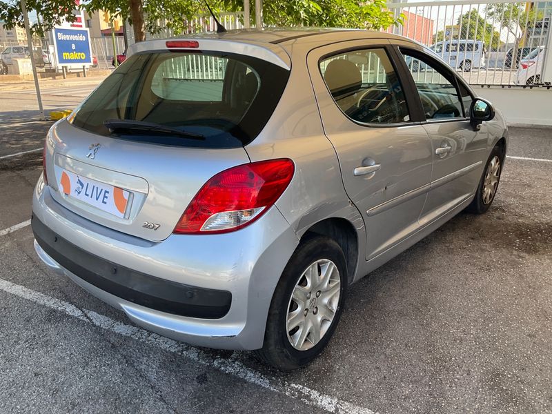 Peugeot 207 1.4 Confort 2011 – снимка 2