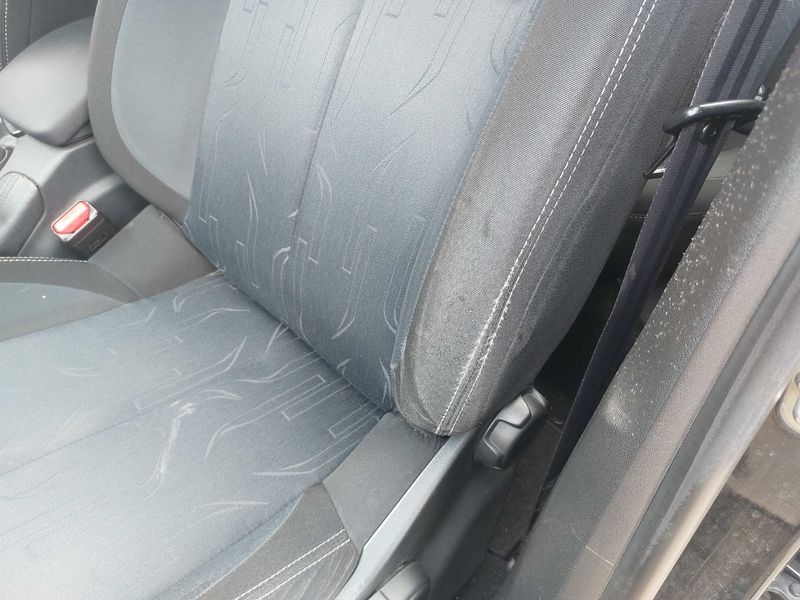 Citroen C4 1.6 HDi Confort 2013 – снимка 29