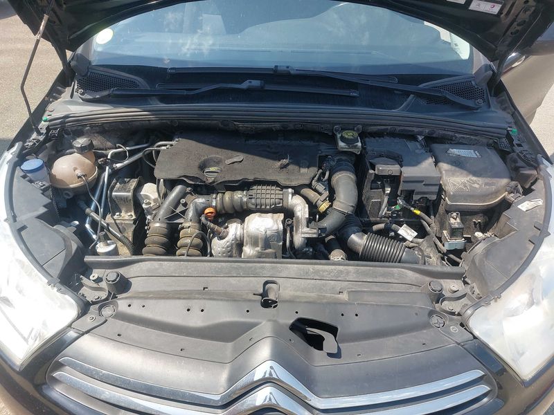 Citroen C4 1.6 HDi Confort 2013 – снимка 8