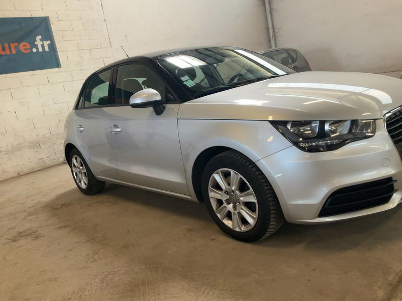 Audi A1 Sportback 1.6 TDI Attraction 2013 – снимка 12