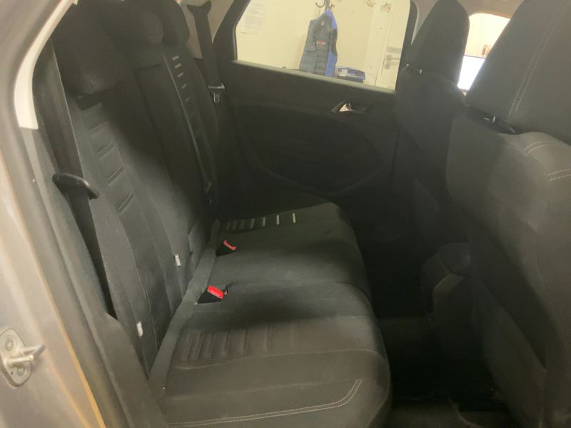 Peugeot 308 1.2 e-THP Allure 2014 – снимка 19