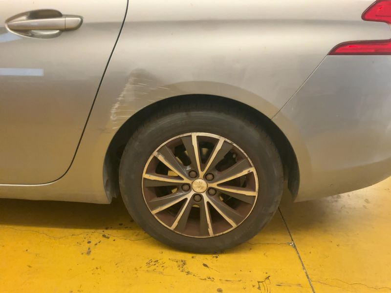 Peugeot 308 1.2 e-THP Allure 2014 – снимка 5