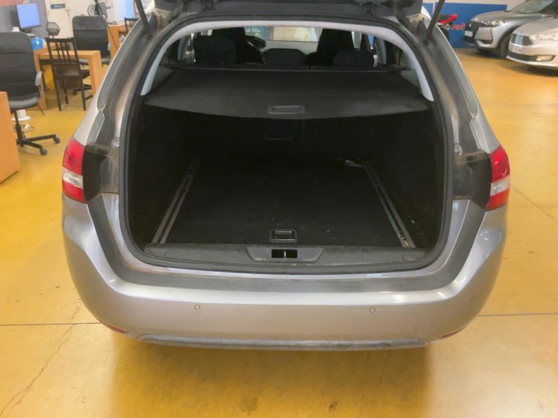 Peugeot 308 1.2 e-THP Allure 2014 – снимка 15
