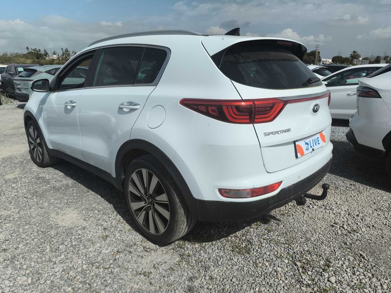 Kia Sportage 1.7 CRDi Drive 2WD 2017 – снимка 3