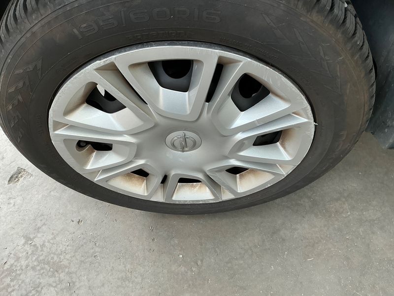Opel Crossland X 1.2 Advance 2018 – снимка 21