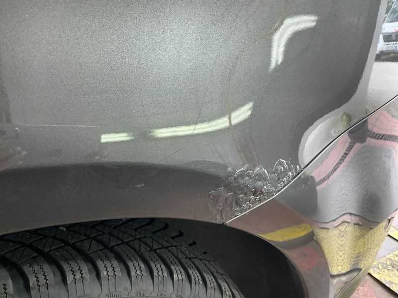 Volkswagen Touran 1.6 TDI Comfortline BlueMotion Tech 2010 – снимка на щета 42