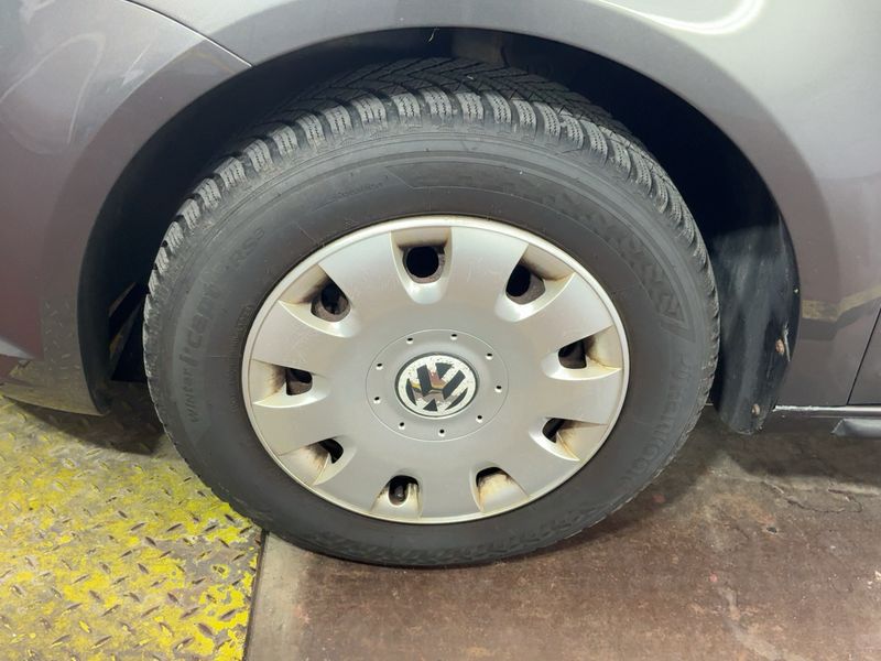 Volkswagen Touran 1.6 TDI Comfortline BlueMotion Tech 2010 – снимка 3