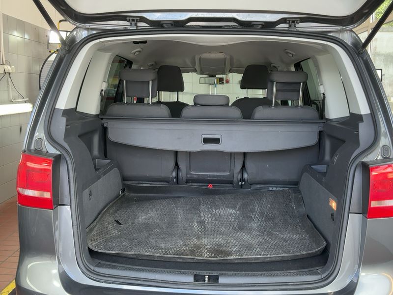 Volkswagen Touran 1.6 TDI Comfortline BlueMotion Tech 2010 – снимка 16