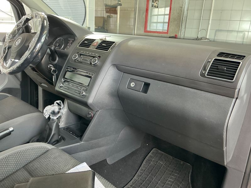 Volkswagen Touran 1.6 TDI Comfortline BlueMotion Tech 2010 – снимка на щета 34