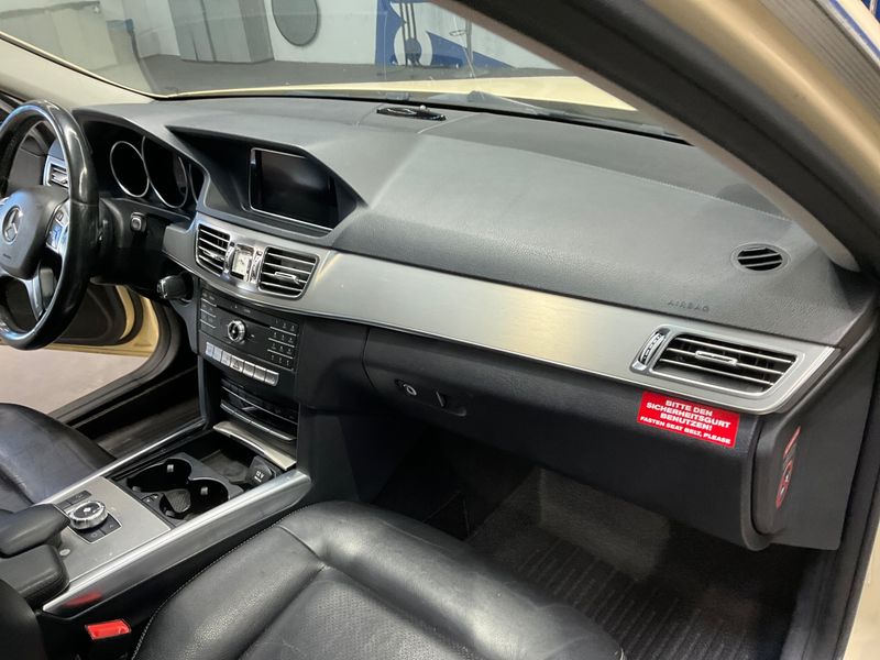 Mercedes-Benz E-Klasse E 220 CDI T BlueTEC 2015 – снимка 28