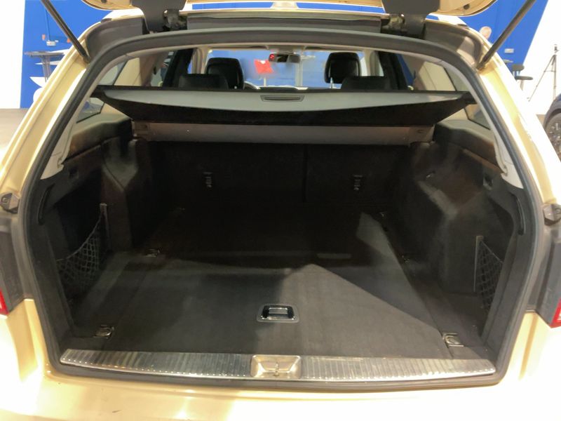 Mercedes-Benz E-Klasse E 220 CDI T BlueTEC 2015 – снимка 15