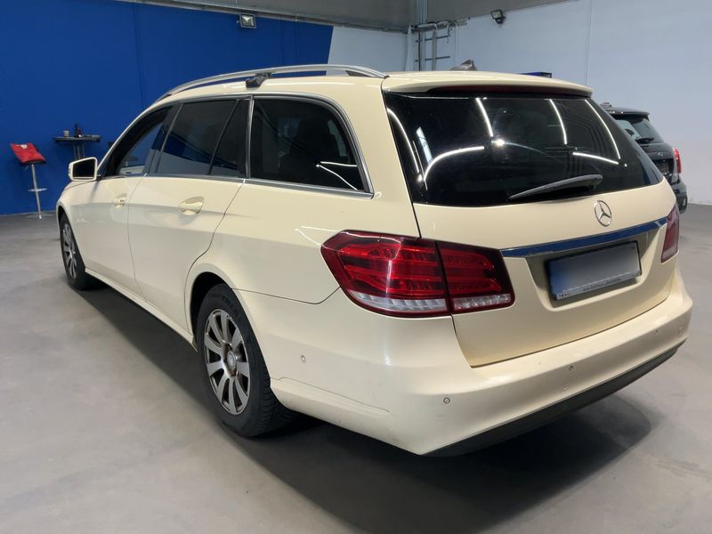 Mercedes-Benz E-Klasse E 220 CDI T BlueTEC 2015 – снимка 6
