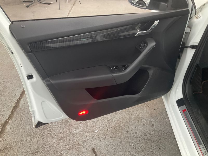 Skoda Octavia 2.0 TDI RS 2016 – снимка 28