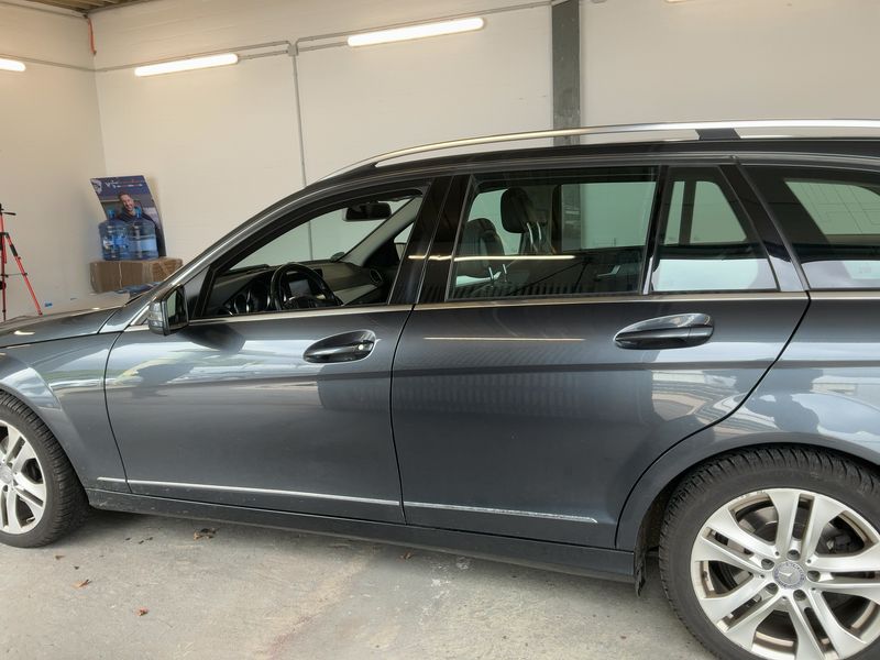 Mercedes-Benz C-Klasse C 220 CDI T BlueEfficiency Avantgarde 2012 – снимка 4
