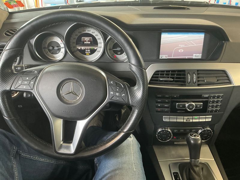 Mercedes-Benz C-Klasse C 220 CDI T BlueEfficiency Avantgarde 2012 – снимка 17