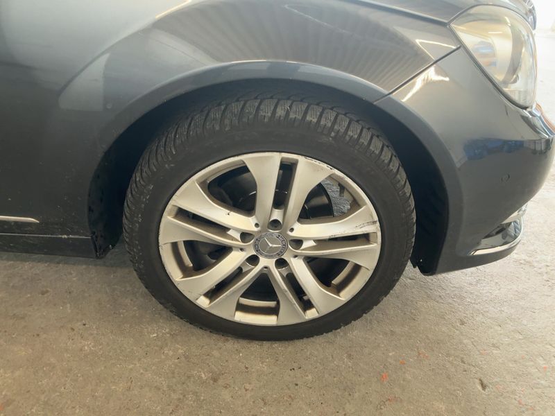 Mercedes-Benz C-Klasse C 220 CDI T BlueEfficiency Avantgarde 2012 – снимка 11