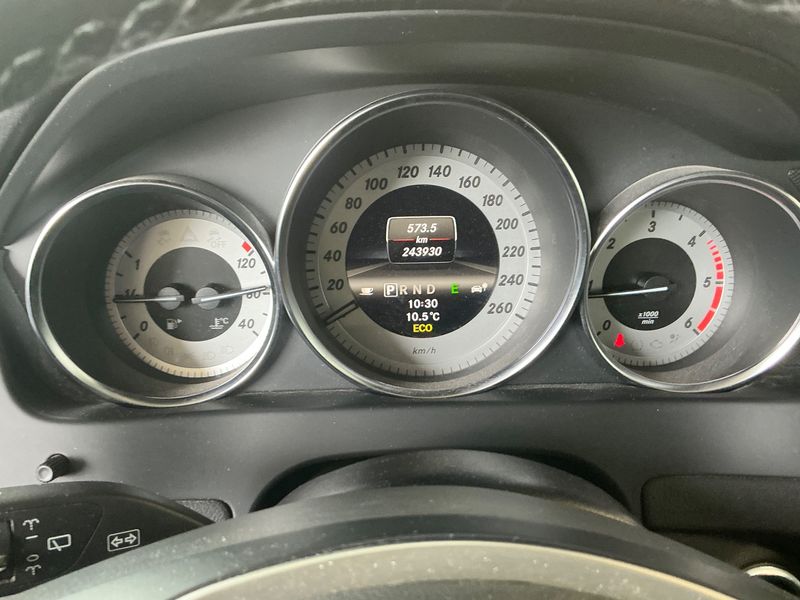 Mercedes-Benz C-Klasse C 220 CDI T BlueEfficiency Avantgarde 2012 – снимка 18