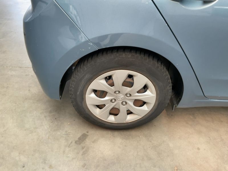 Hyundai i20 1.2 Classic blue 2017 – снимка 9