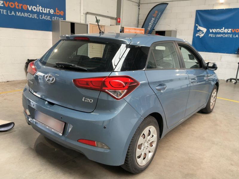Hyundai i20 1.2 Classic blue 2017 – снимка 8