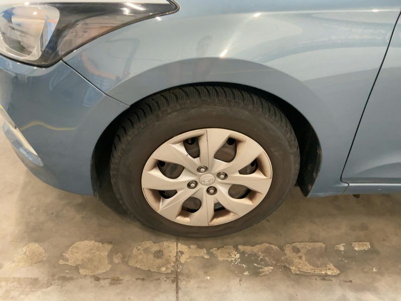 Hyundai i20 1.2 Classic blue 2017 – снимка 3