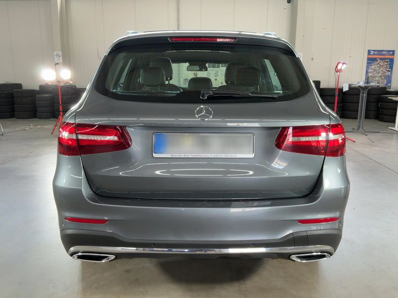 Mercedes-Benz GLC-Klasse GLC 220 4Matic AMG Line 2016 – снимка 7