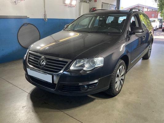 Volkswagen Passat 1.9 TDI BlueMotion Tech 2008 – снимка 1