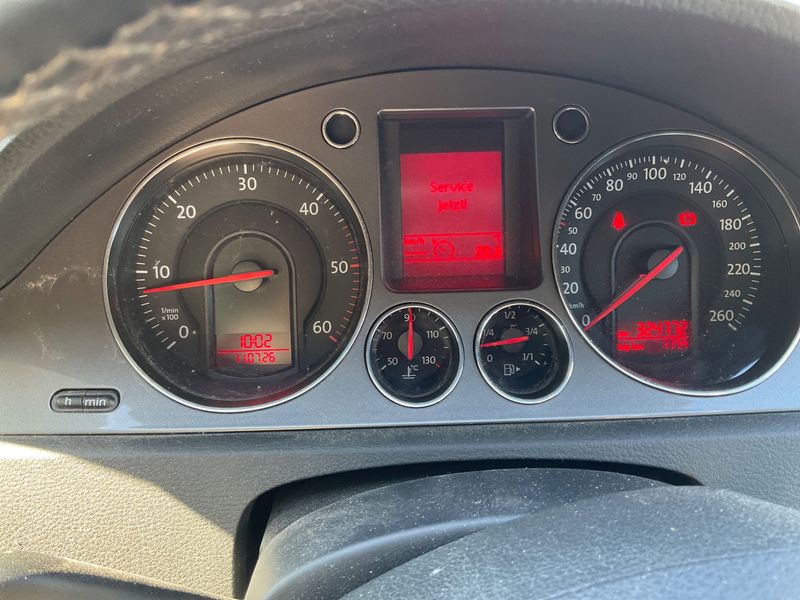 Volkswagen Passat 1.9 TDI BlueMotion Tech 2008 – снимка 4