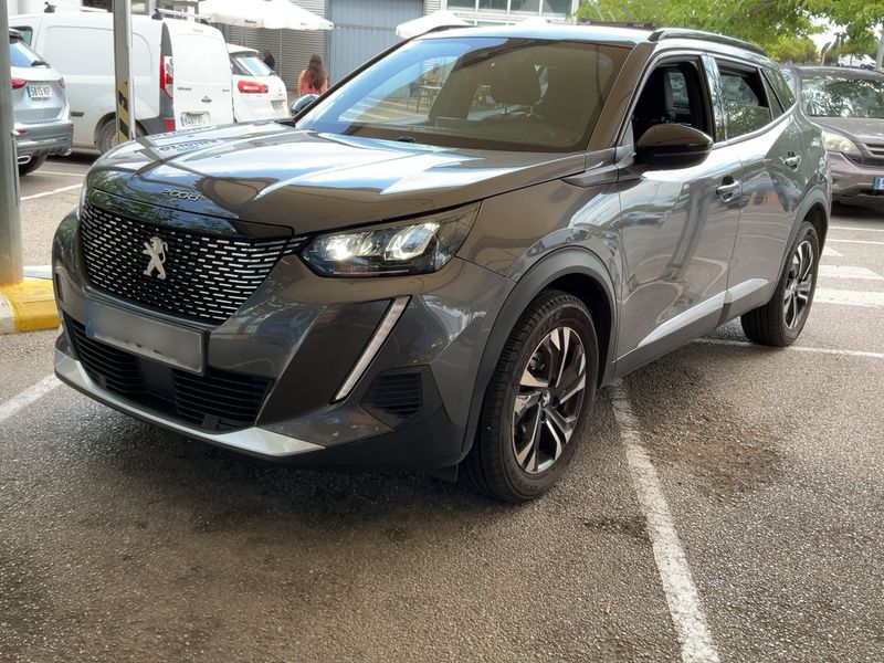 Peugeot 2008 1.2 PureTech Allure Pack 2022 – снимка 1