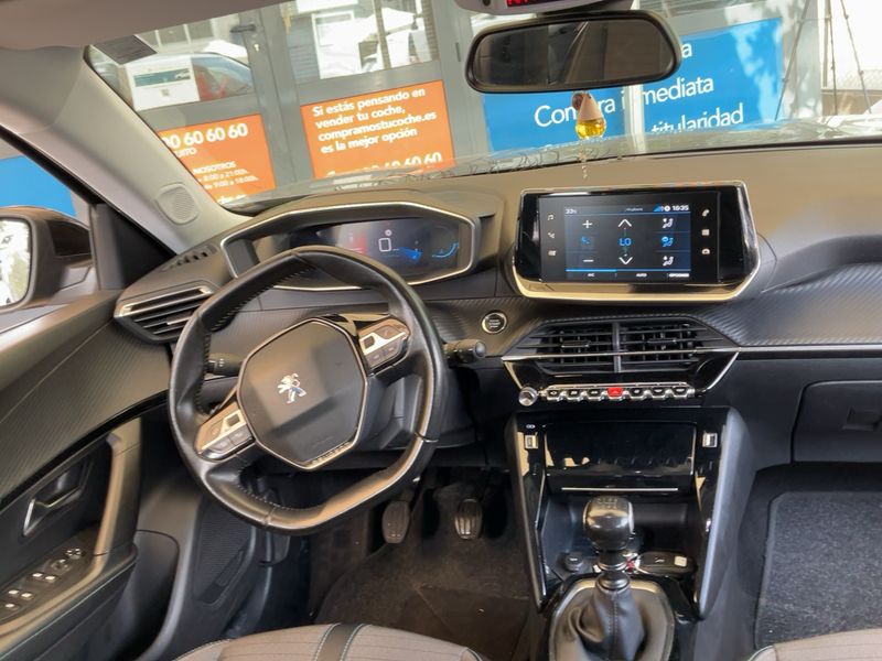 Peugeot 2008 1.2 PureTech Allure Pack 2022 – снимка 17