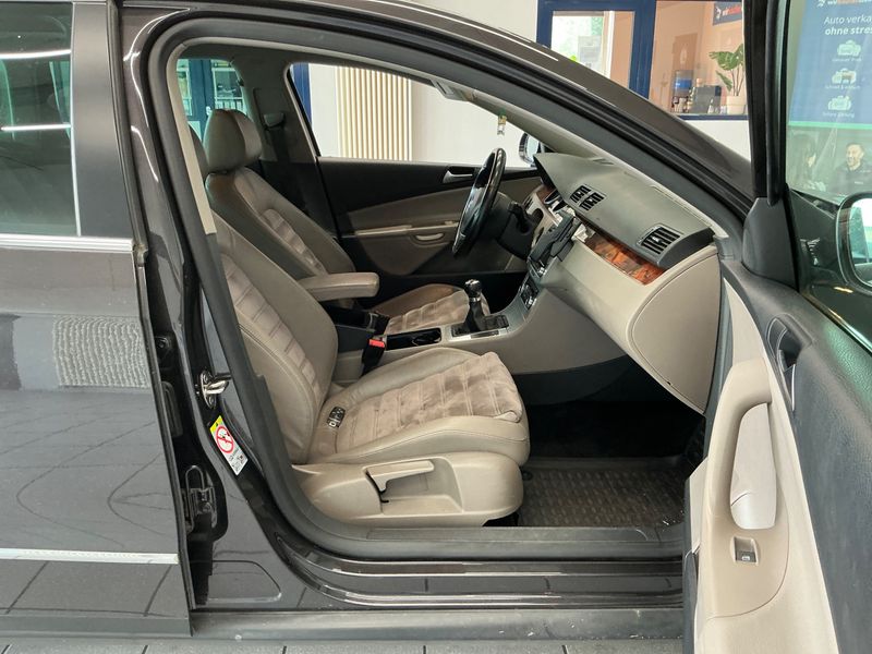 Volkswagen Passat 2.0 TDI Highline 4Motion 2010 – снимка 3