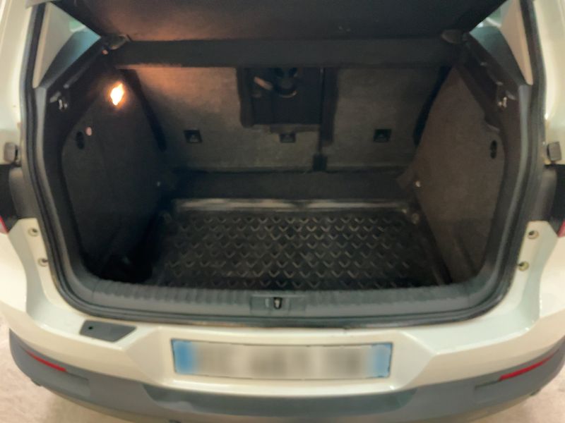 Volkswagen Tiguan 2.0 TDI Lounge BlueMotion Tech 2016 – снимка 15