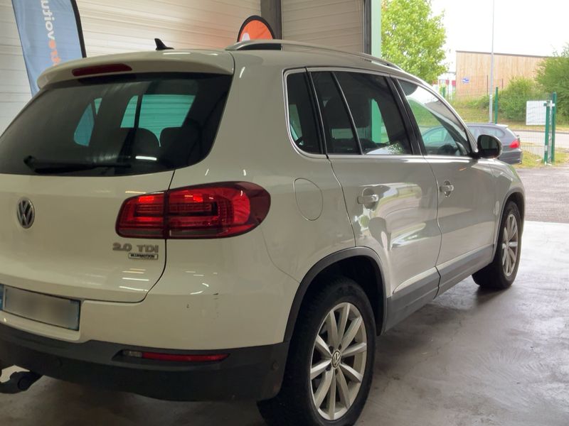 Volkswagen Tiguan 2.0 TDI Lounge BlueMotion Tech 2016 – снимка 8