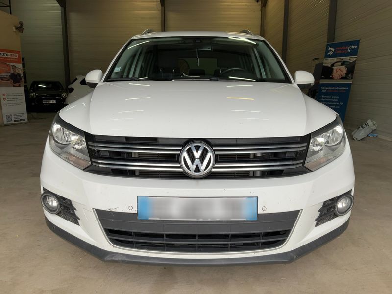 Volkswagen Tiguan 2.0 TDI Lounge BlueMotion Tech 2016 – снимка 14