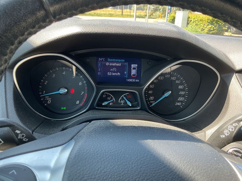 Ford Focus 1.0 EcoBoost Titanium 2014 – снимка 18