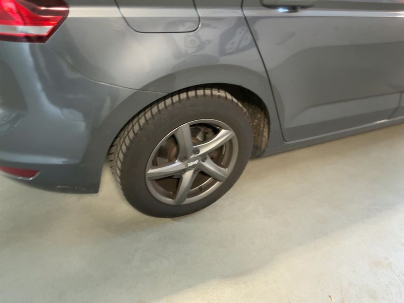 Volkswagen Touran 2.0 TDI Highline BlueMotion Tech 2020 – снимка 9