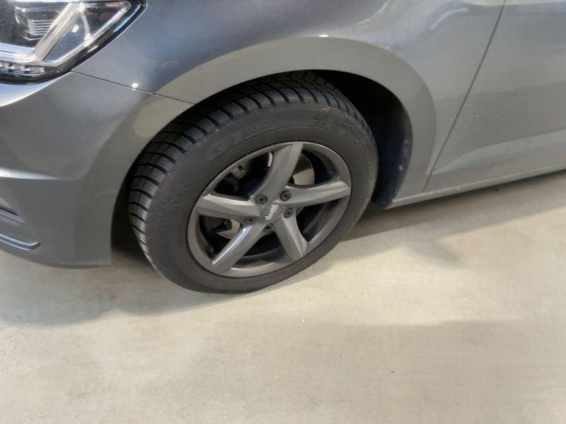 Volkswagen Touran 2.0 TDI Highline BlueMotion Tech 2020 – снимка 3
