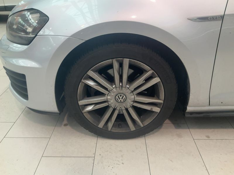 Volkswagen Golf VII 2.0 TDI GTD BlueMotion Tech 2015 – снимка 3