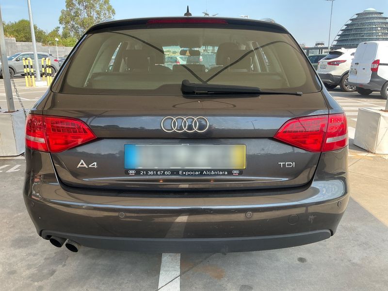 Audi A4 2.0 TDIe Attraction 2011 – снимка на щета 7