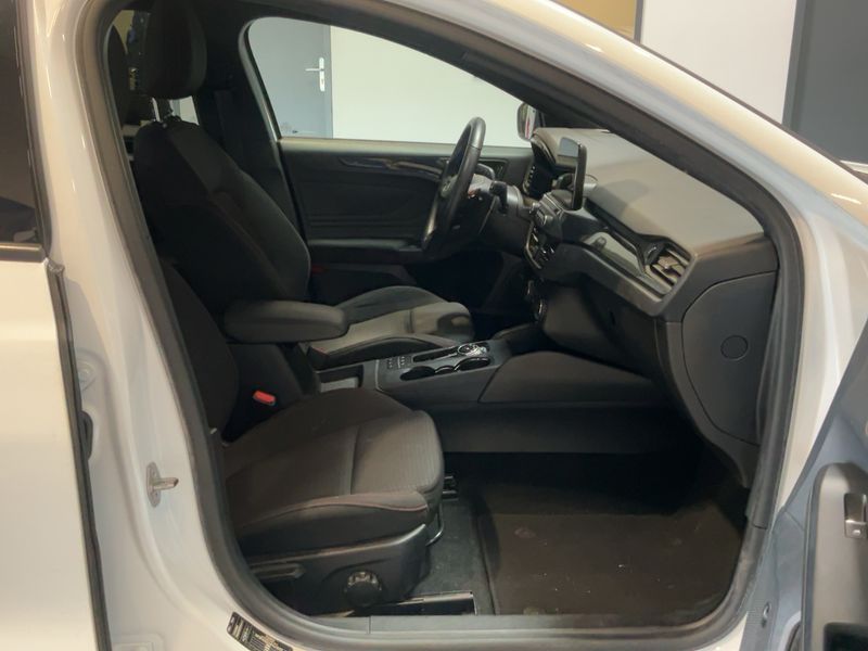 Ford Focus 1.5 EcoBoost ST-Line Business 2019 – снимка 16