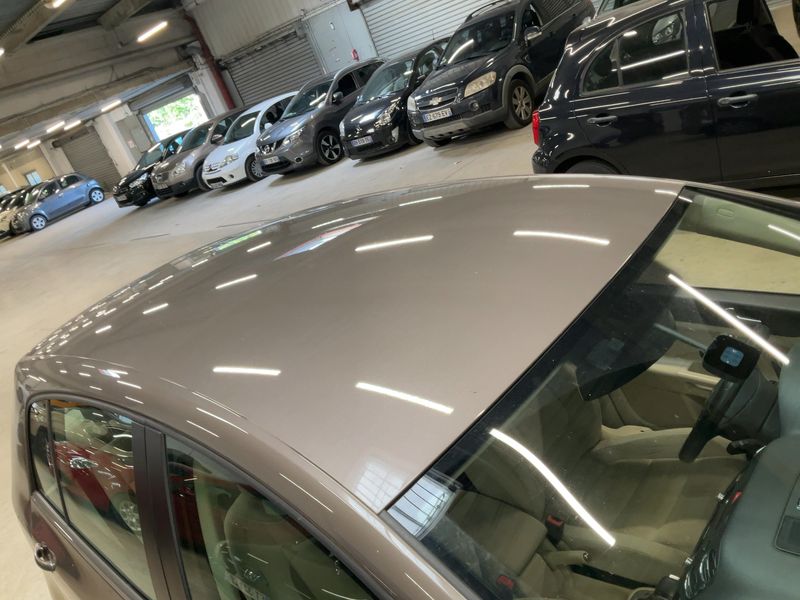 Volkswagen Golf VI Plus 2.0 TDI Highline 2010 – снимка 21