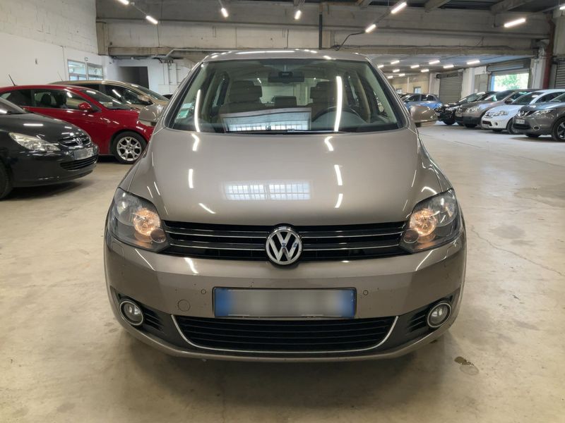 Volkswagen Golf VI Plus 2.0 TDI Highline 2010 – снимка 9