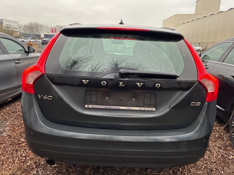 Volvo V60 1.6 D Kinetic 2013 – снимка 4