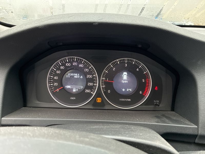 Volvo V60 1.6 D Kinetic 2013 – снимка 12