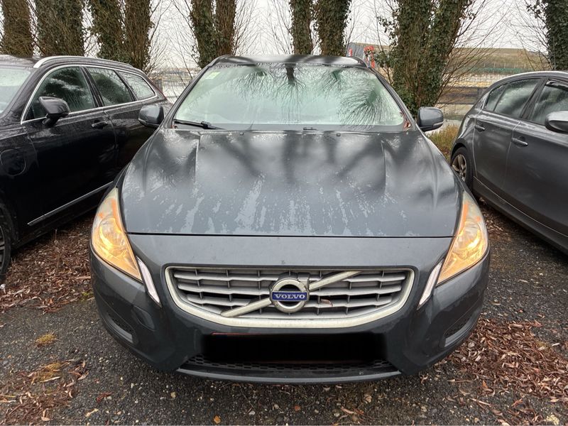 Volvo V60 1.6 D Kinetic 2013 – снимка 7