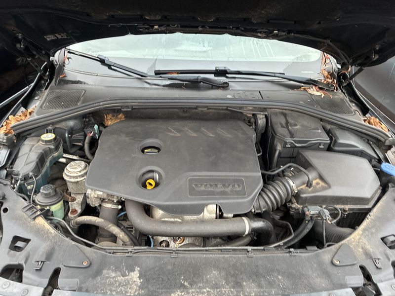 Volvo V60 1.6 D Kinetic 2013 – снимка 8