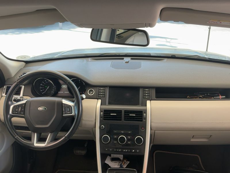 Land Rover Discovery Sport 2.0 Td4 SE AWD 2016 – снимка 17