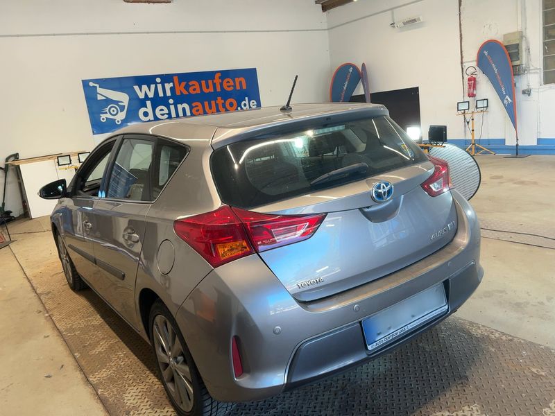 Toyota Auris 1.8 Hybrid Executive 2013 – снимка 6