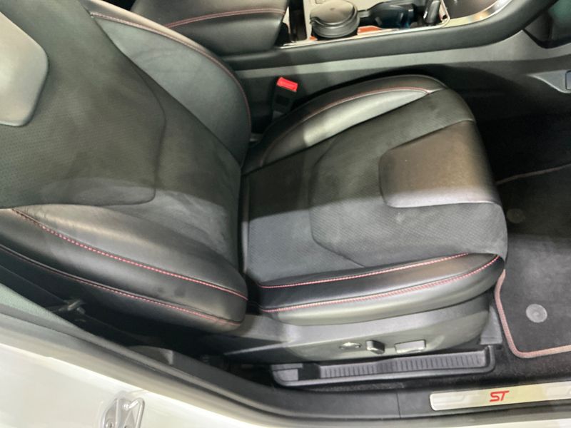 Ford Edge 2.0 TDCi EcoBlue Bi-Turbo ST-Line 4x4 2019 – снимка 29
