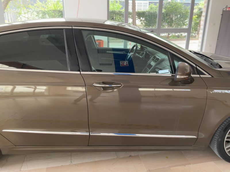 Ford Mondeo 2.0 TDCi Vignale 2017 – снимка 10