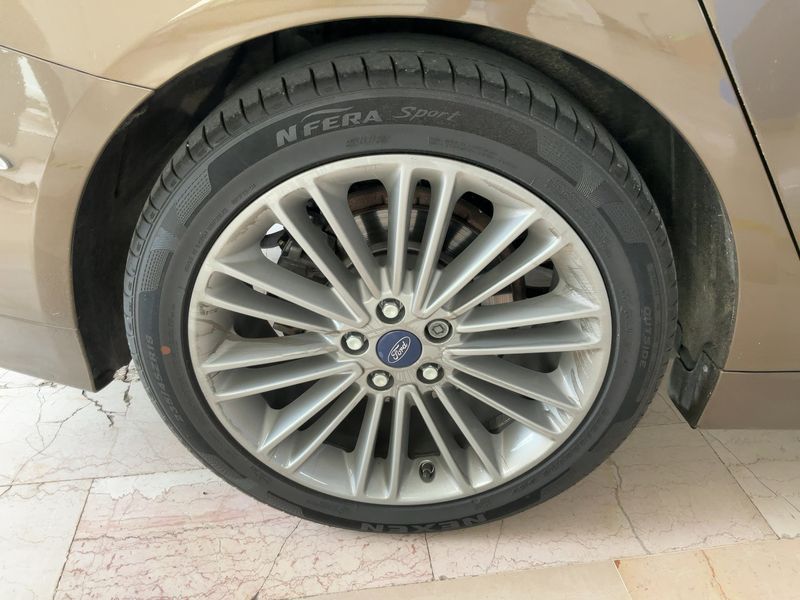 Ford Mondeo 2.0 TDCi Vignale 2017 – снимка 9
